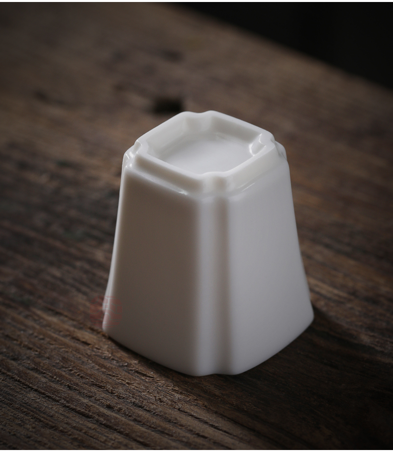 Jiangnan past dehua white porcelain teacup suet jade China ceramic kung fu tea set a single sample tea cup small square cup