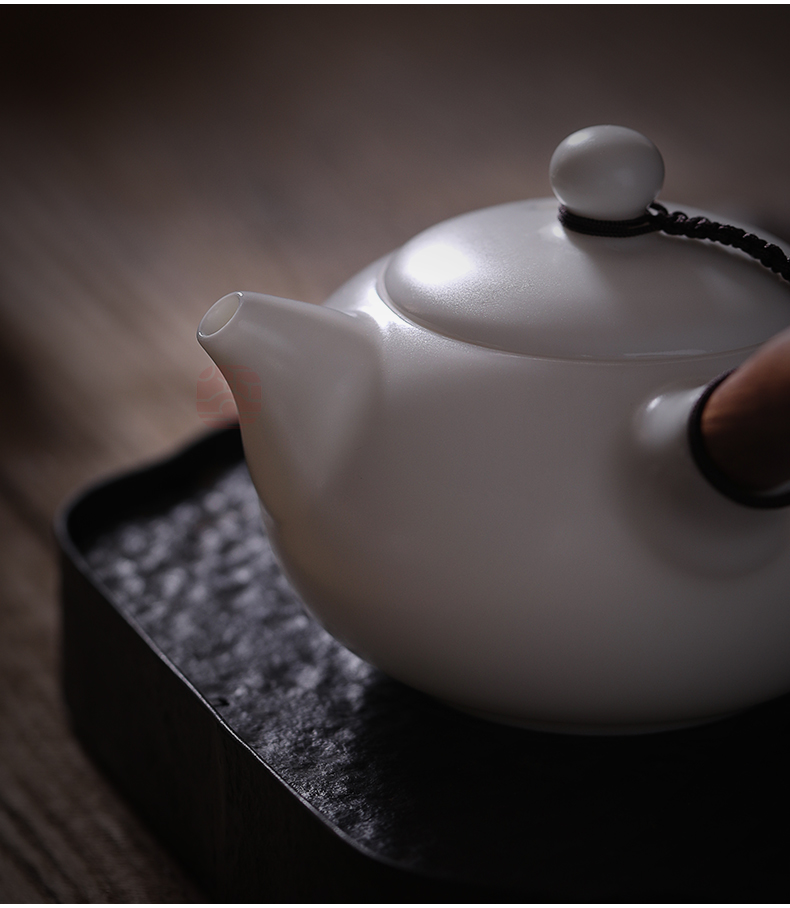 Jiangnan past China white porcelain little teapot suet jade teapot ceramic kung fu tea set single pot side put the pot
