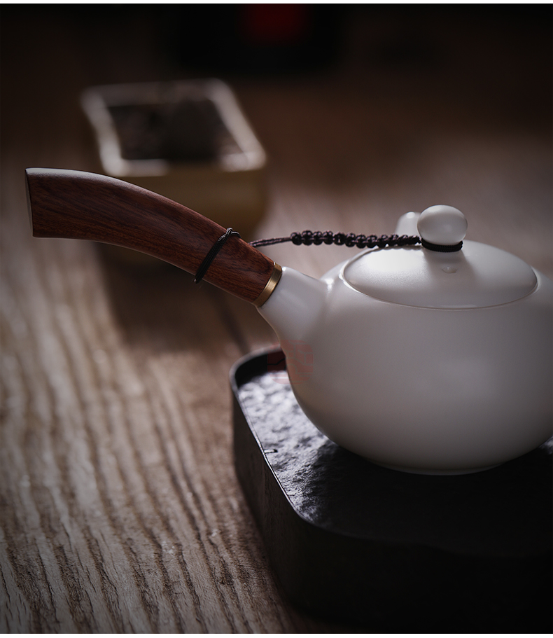 Jiangnan past China white porcelain tea set suit kung fu tea cup tea suet jade teapot 6 people