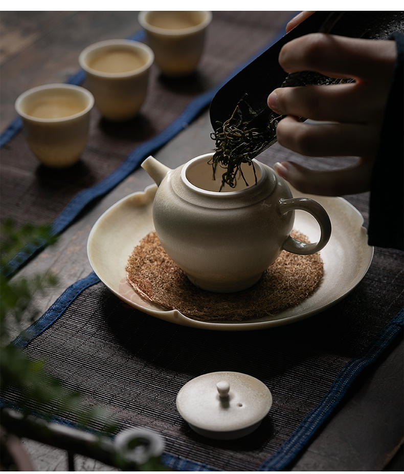 Jiangnan past kung fu small ceramic teapot tea tea set household manual firewood single pot plant ash teapot