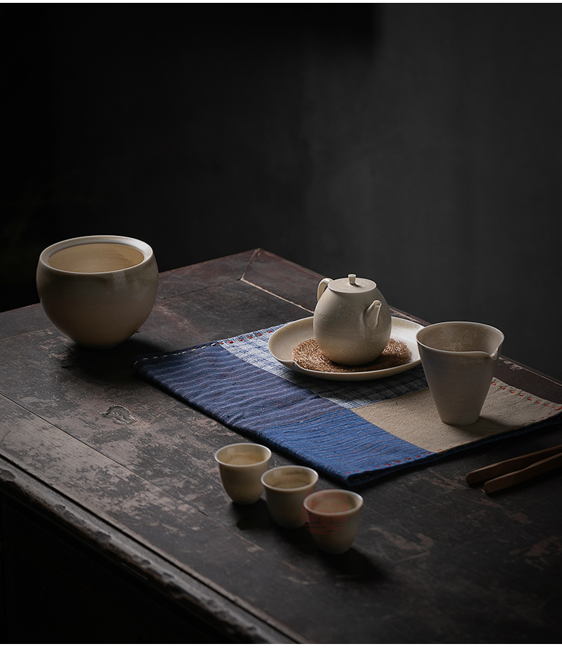 Jiangnan hand pot past bearing dust firewood ceramics kung fu tea accessories tea saucer bearing dry plate dry dip