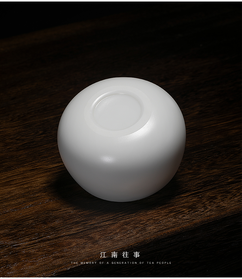 Jiangnan past suet jade white porcelain cups, ceramic kung fu tea sample tea cup big meditation master cup of tea