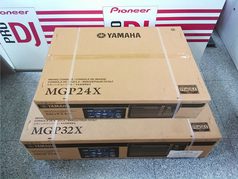 Yamaha Mountain leaf MGP24X MGP32X Professional stage performance Mixer 24-way 32 Road with effect
