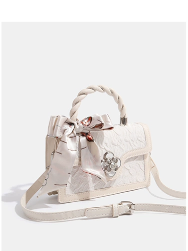 Первые бедра