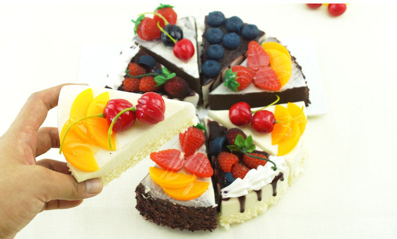 Emulated Fruit Triangle Cake Model Photographic Props Decorate the decent board room