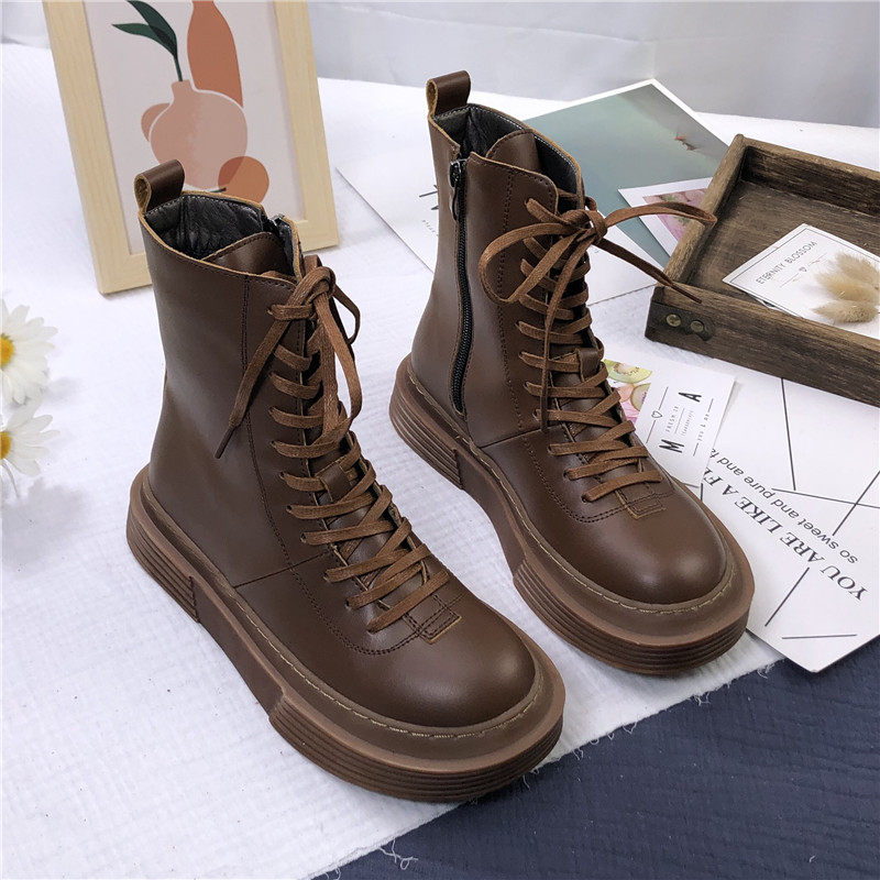 A D Hepburn is addicted to the new wild thick bottom net red high tube short XUE plus velvet