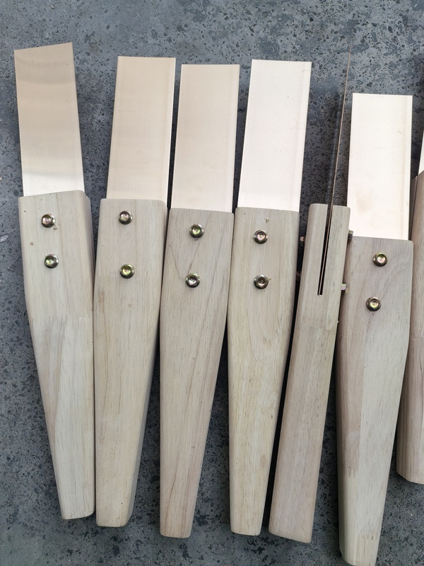 Coated Mold Cleaning Copper Sheet 0.6 0.7 0.8 Thickness Mold Head Cleaning Wooden Handle Cleaning Scraper Blade