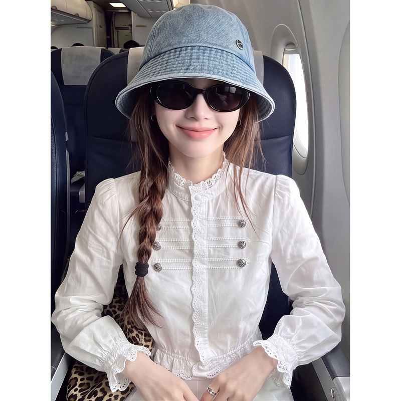Lace Trim Stand Collar Long-Sleeve Shirt for Women, Autumn Korean Style Slim-Fit Short Puff Sleeve Exquisite Sweet Temperament Top Lace Trim Stand Collar Long-Sleeve Shirt for Women, Autumn Korean Style Slim-Fit Short Puff Sleeve Exquisite Sweet Temperament Top