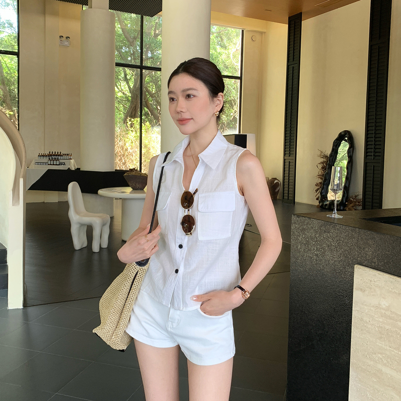 White Linen Thin Lapel Sleeveless Shirt for Women, New Summer Design, Stylish Shirt for Commuting, Slimming Top White Linen Thin Lapel Sleeveless Shirt for Women, New Summer Design, Stylish Shirt for Commuting, Slimming Top