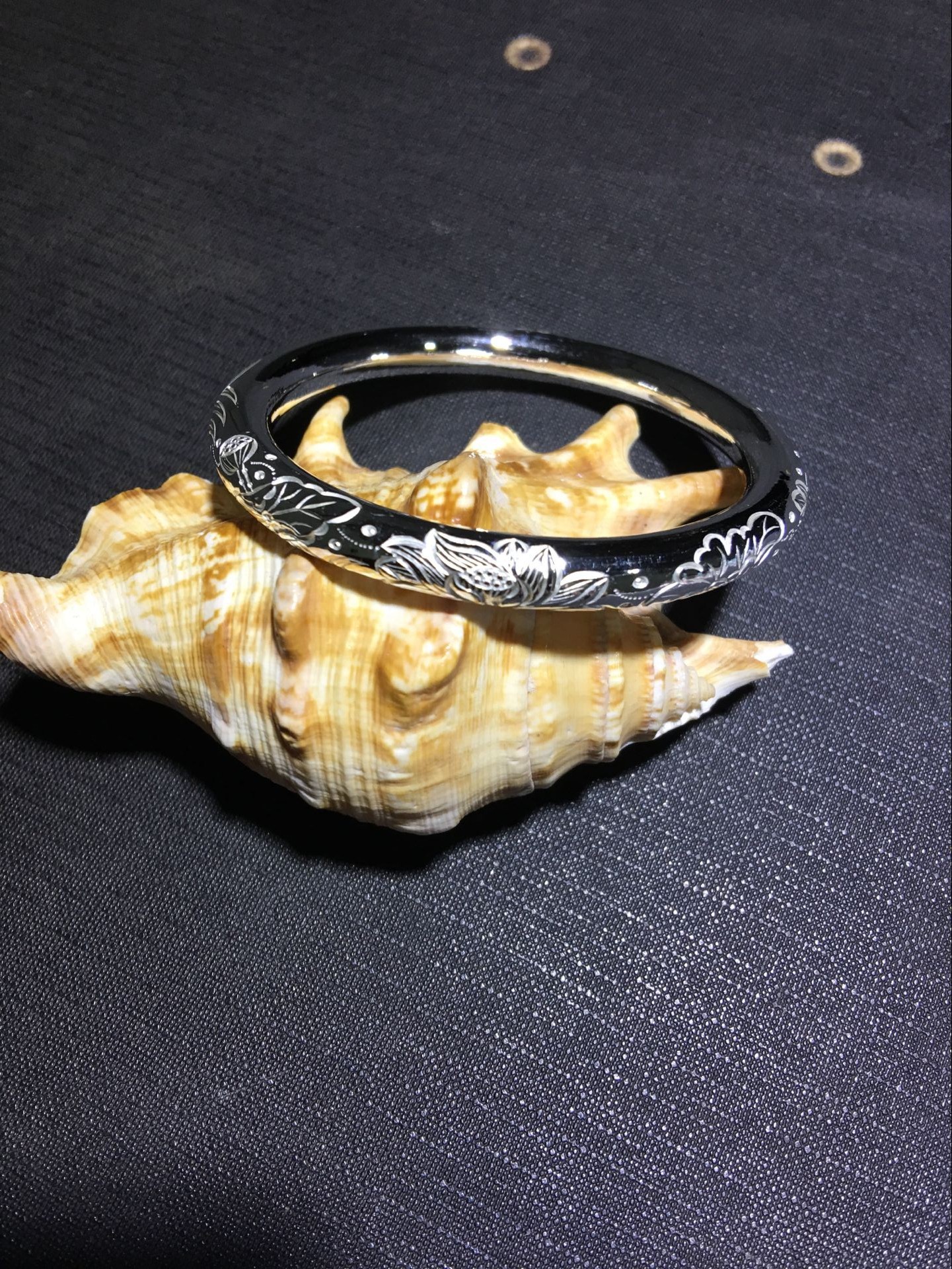 s990 pure handmade round tube closed lotus bracelet foot silver bracelet lotus bracelet gram price 13 yuan