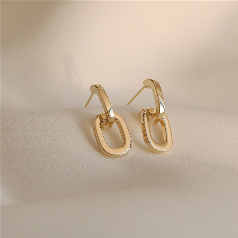 S925 silver needle ring with interlocking earrings high-grade ear pin female temperament brief lukewarm wind ear pendant personality earrings