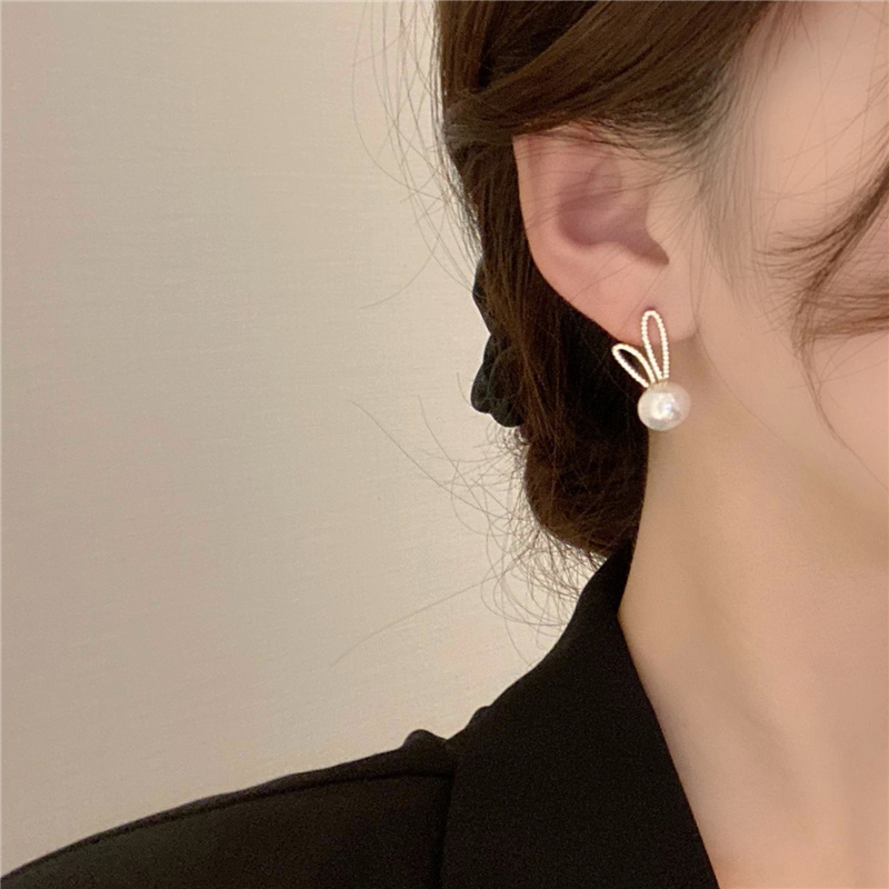 S925 Silver Needle Advanced Rabbit Earring Female Handicality Korean Net Red Rabbit ear Pearl Ear Nail is delicate and compact