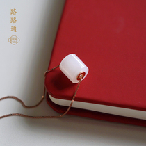 Liangji art 18K gold inlaid Hetian jade white jade small waist necklace Passepartout pendant female neck clavicle chain