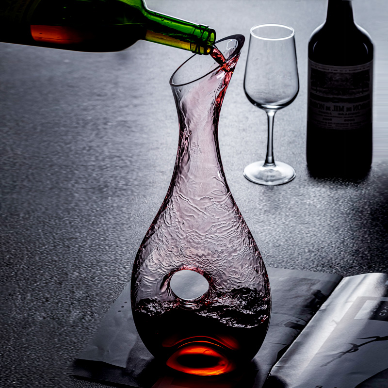 Lead-free crystal red wine decanter snail-shaped dry red wine waking jug wine jug jug wine divider home personality luxury
