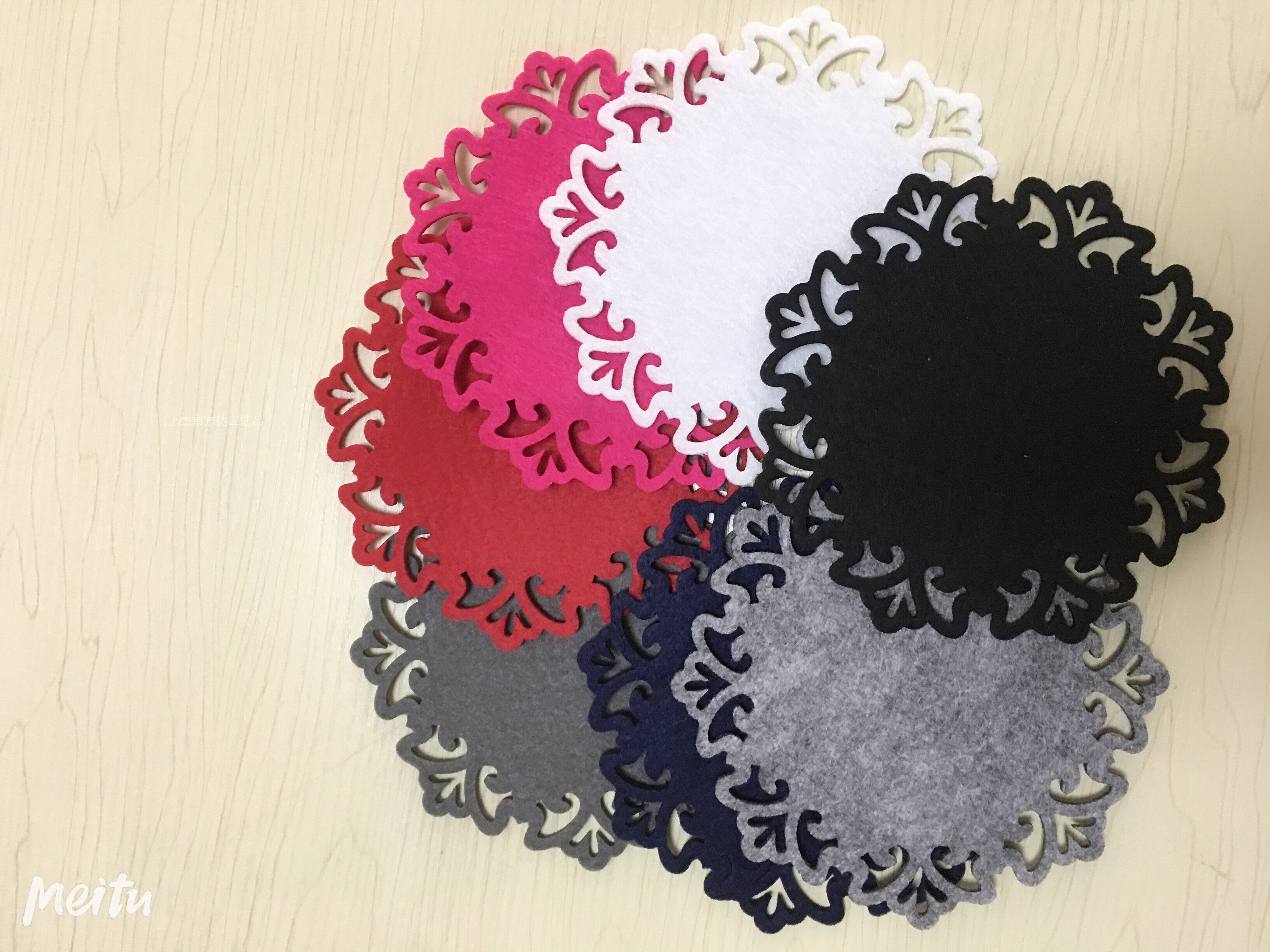 Creative non-woven felt thickened tea coaster absorbent fabric coaster non-slip insulation mat dining table mat