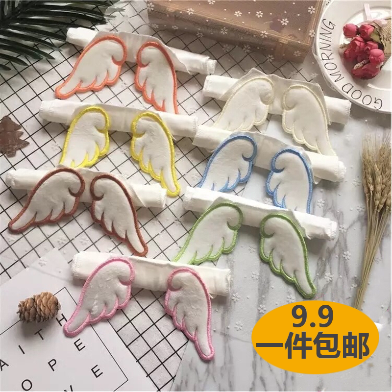 Boys and girls in baby angel wings sucking sweat towel four layers of gauze children from sweat towel pure cotton pad back towel