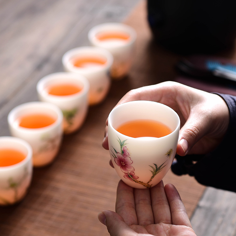 Dehua white porcelain hand - made twelve flora of suet jade tea master cup single CPU kung fu sample tea cup single men and women