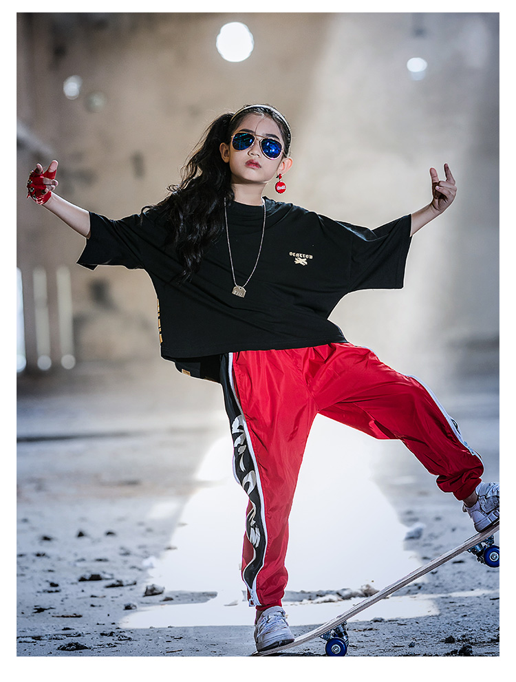 Quần áo trẻ em đường phố phù hợp với trẻ em gái hip hop hiphop hiệu suất quần áo mùa hè Phiên bản Hàn Quốc của quần áo biểu diễn trẻ em - Trang phục trang phục biểu diễn trẻ em