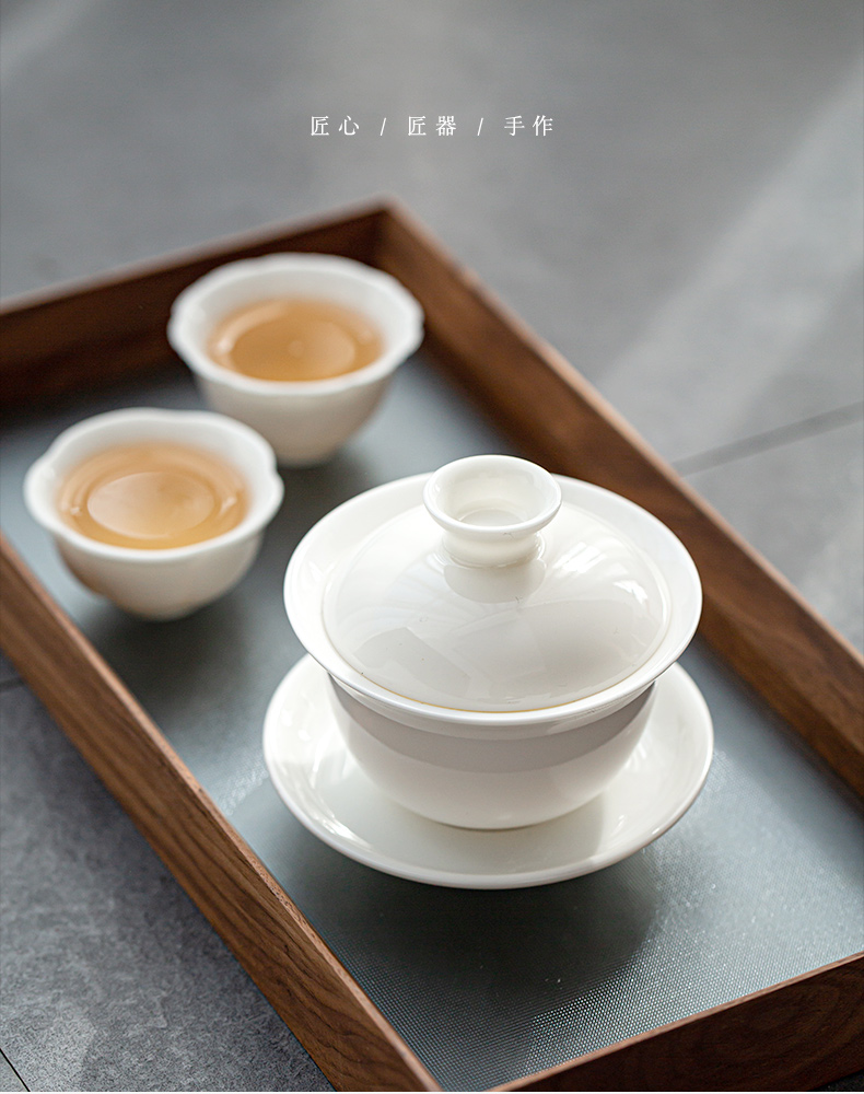 Dehua white porcelain peace only three individual household kung fu tea set against the very hot tureen tea cups thin tire cover cup tea bowl