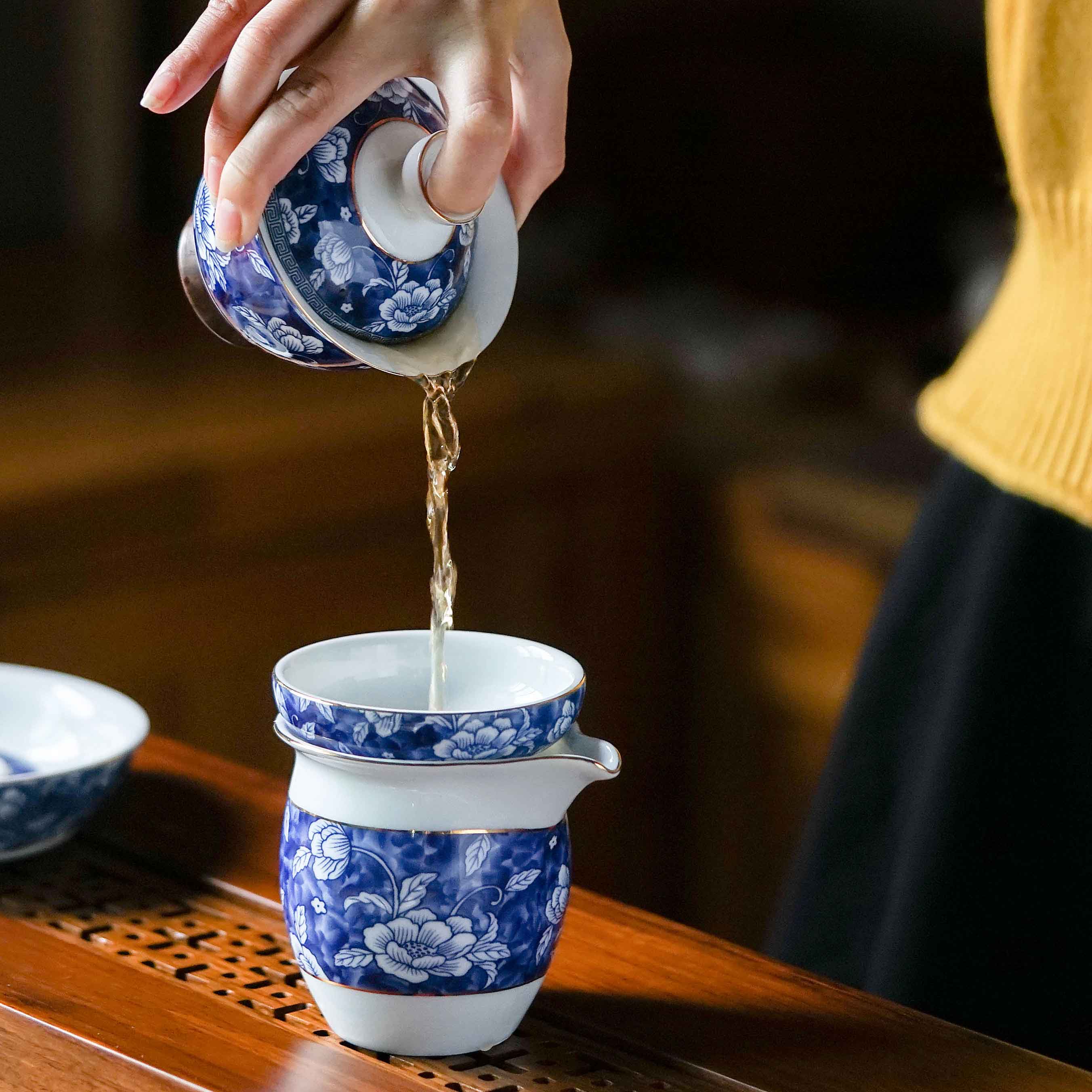 Blue and white porcelain tea set contracted Chinese tea taking of jingdezhen ceramic teapot teacup whole household kunfu tea