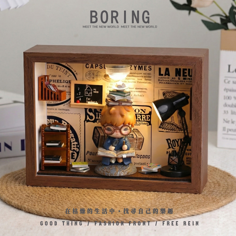 Bubble Mart Little Wild Geographer Figurine Landscape Photo Frame Decorative Ornament Desktop Creative Lighting Display Stand Gift Bubble Mart Little Wild Geographer Figurine Landscape Photo Frame Decorative Ornament Desktop Creative Lighting Display Stand Gift