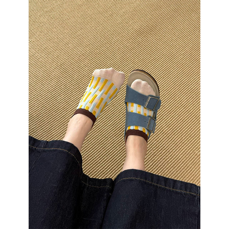 Capture the Refreshing Atmosphere of Mid-Summer! Exquisite Embossed Low-Cut Women's Socks, Thin, Soft, Non-Slip, and Invisible Without Irritating the Feet! Capture the Refreshing Atmosphere of Mid-Summer! Exquisite Embossed Low-Cut Women's Socks, Thin, Soft, Non-Slip, and Invisible Without Irritating the Feet!