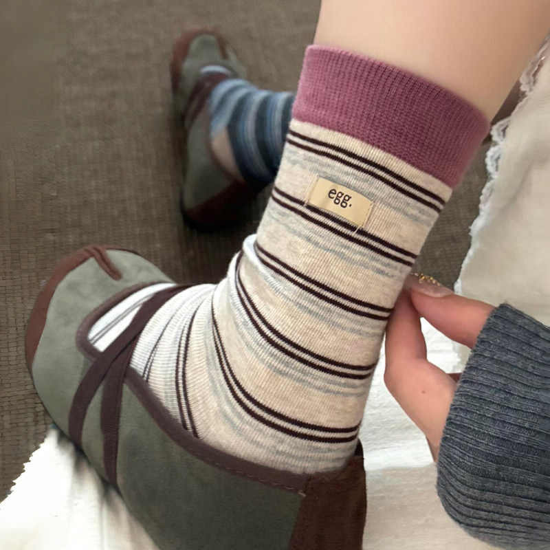 The Contrasting Stripes Are so Stylish! a Hit for Those Who Love Stripes, They'Re Casual and Versatile, Perfect for Women! The Contrasting Stripes Are so Stylish! a Hit for Those Who Love Stripes, They'Re Casual and Versatile, Perfect for Women!