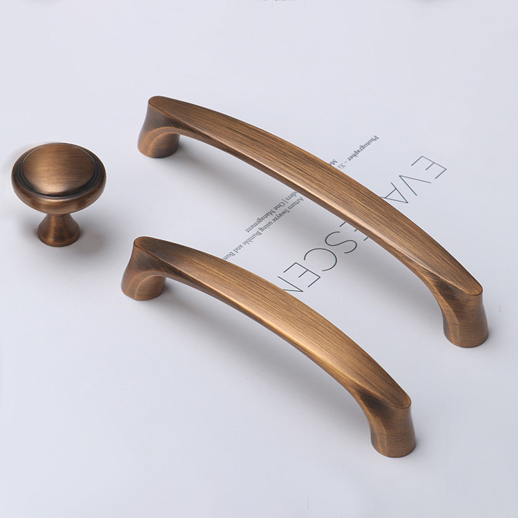 Modern minimalist Nordic yellow ancient bronze handle wardrobe overall cupboard door handle American new Chinese drawers Single-hole small handle