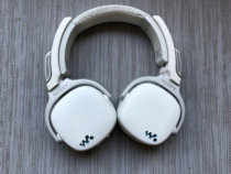 Sony NWZ-WH303 headset MP3 player has external 8-9 New