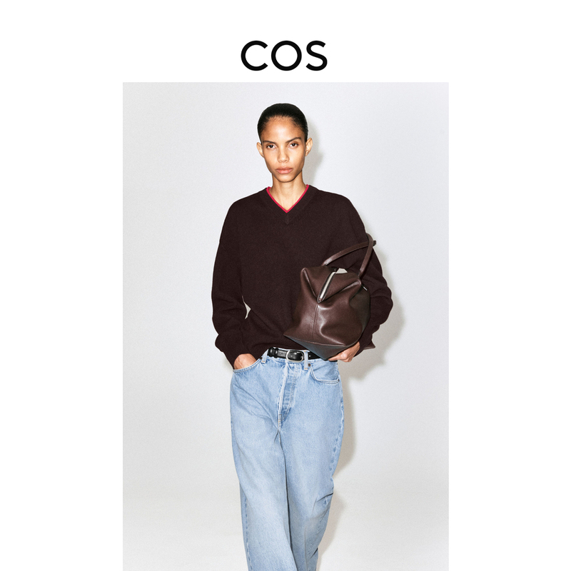 Cos Women's Clothing Standard Fit Merino Wool Layered V-Neck Sweater 2026 Autumn New Arrival 1356959001 Cos Women's Clothing Standard Fit Merino Wool Layered V-Neck Sweater 2026 Autumn New Arrival 1356959001