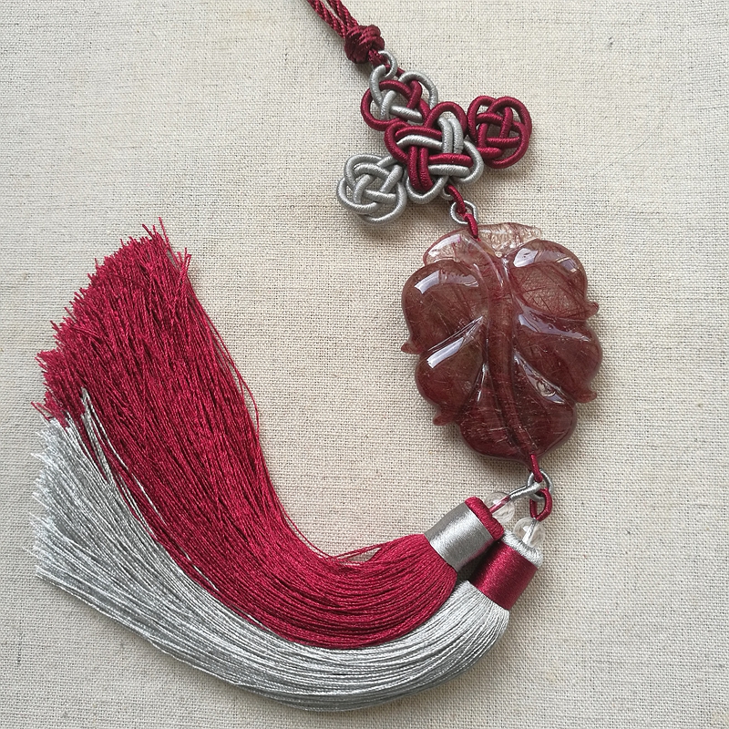 Natural crystal red hair crystal leaves car pendant Daye (leaf) Yucheng home interior accessories