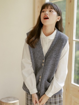 taobao agent Knitted vest, fresh jacket, cardigan, sweater, Korean style, V-neckline