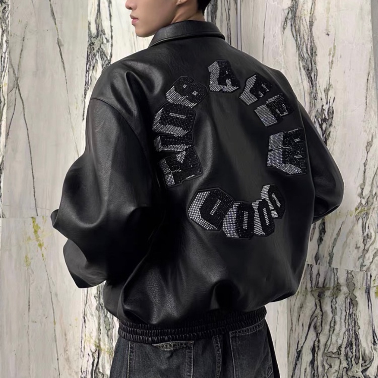 Authentic 2025Fw Dark Horse Seasonal Tour Hot Diamond Leather Jacket American Trendy Hip-Hop Letter Jacket Ma Siwei Fff Authentic 2025Fw Dark Horse Seasonal Tour Hot Diamond Leather Jacket American Trendy Hip-Hop Letter Jacket Ma Siwei Fff