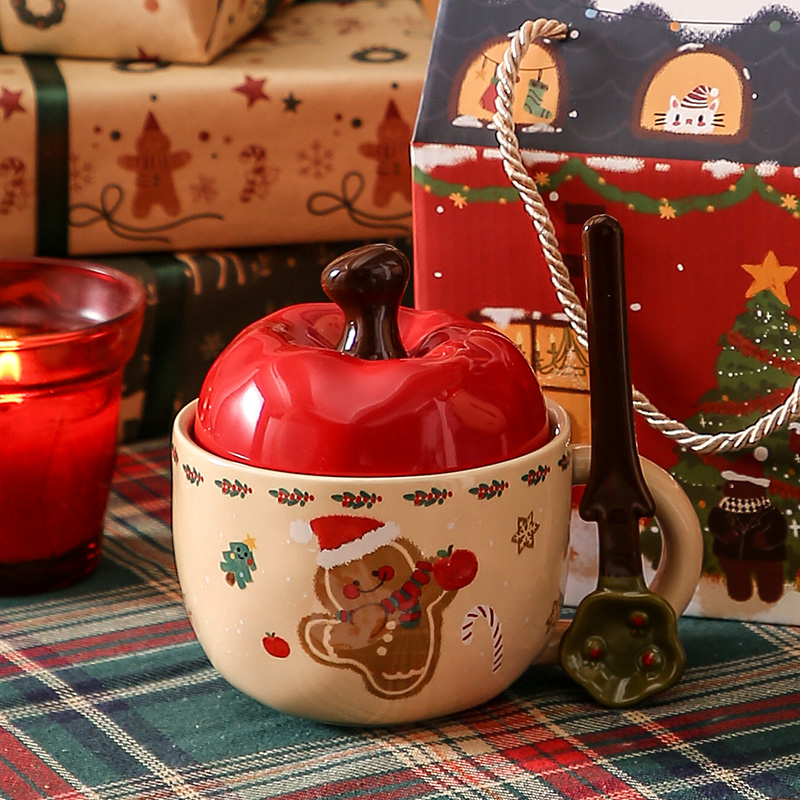 クリエイティブ新年ギフトマグかわいいアップルセラミックカップルウォーターカップスプーン付き大容量コーヒーカップ女の子用