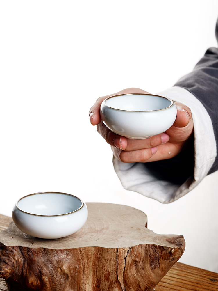 Your High - end up up master cup single CPU on a cup of pure manual jingdezhen ceramic sample tea cup small kung fu tea cups