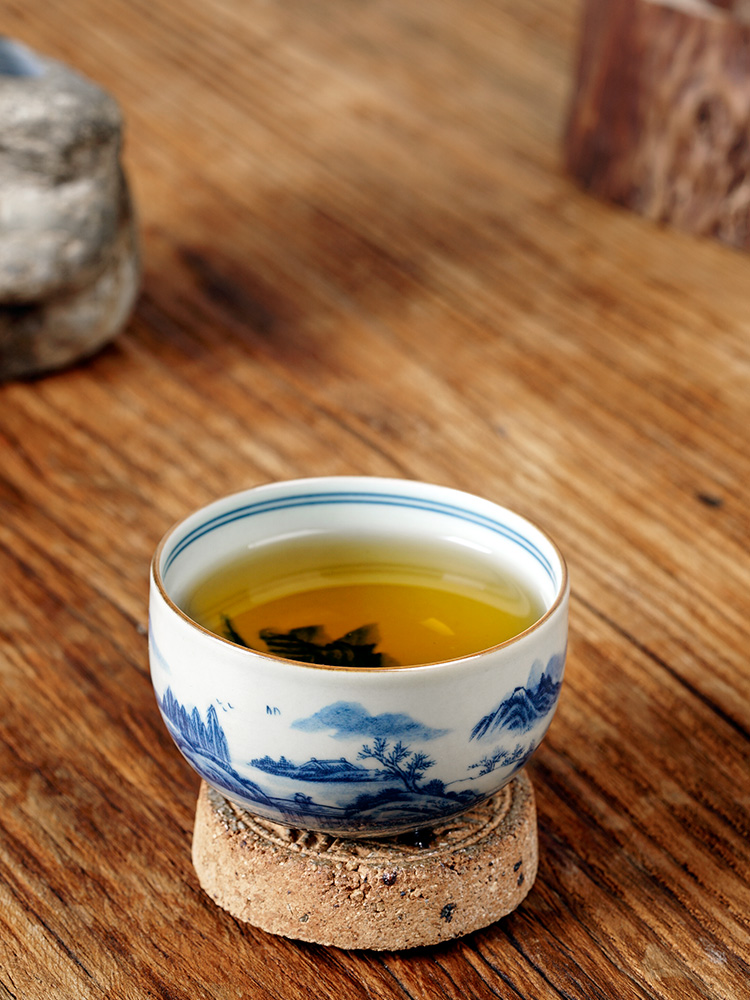 Jingdezhen blue and white master cup of pure manual hand - made ceramic sample tea cup single cup large landscape kung fu tea cups