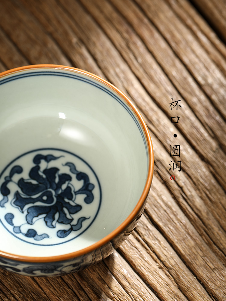 Hand - made jingdezhen blue and white tie up branch lotus master cup single CPU kung fu tea cups checking sample tea cup single ceramic cup