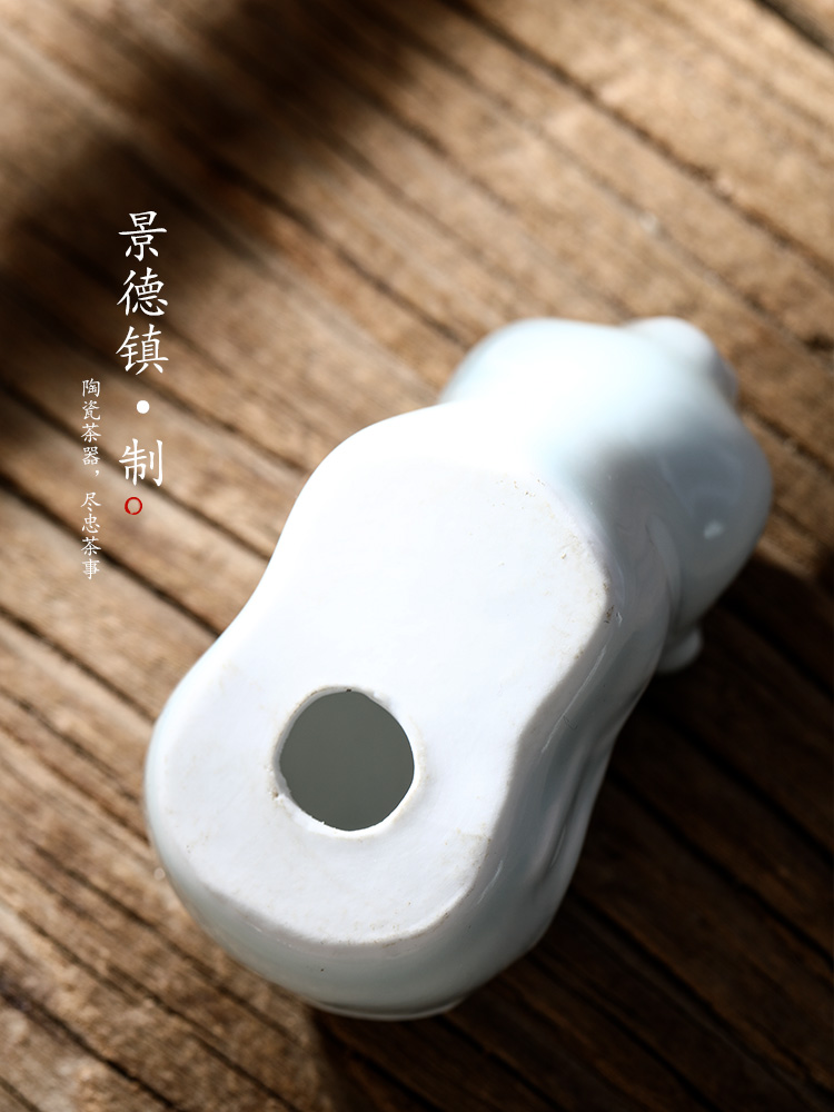 Pure manual pet jingdezhen shadow blue glaze tea worm creative tea table furnishing articles fine ceramic zodiac