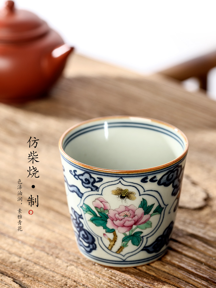 Jingdezhen blue and white ceramic kung fu master cup single cup pure manual teacups hand - made flowers that open a window sample tea cup only