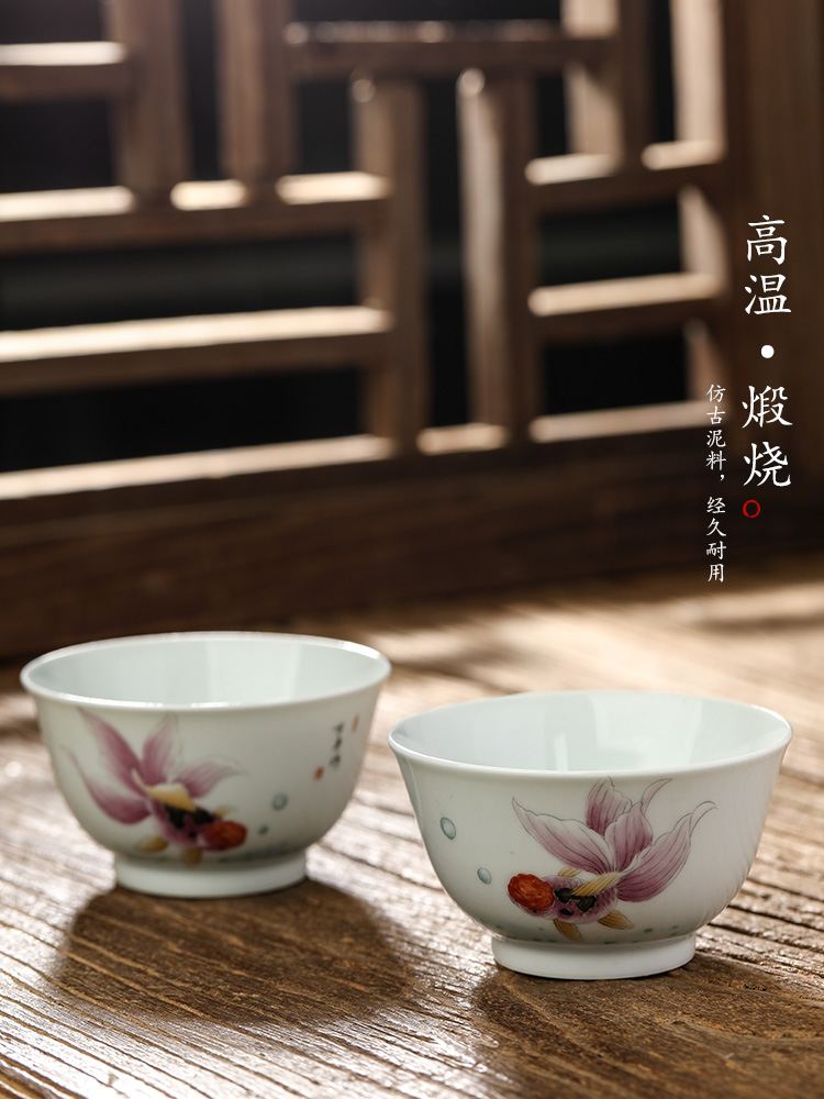 Pure manual Chinese tea master cup single CPU jingdezhen hand - made goldfish sample tea cup ceramic restore ancient ways for a cup of tea