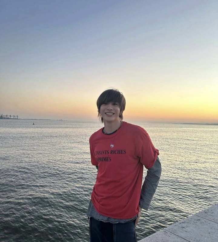 In Stock, Benminghong (Zodiac Year Red) Erd (Doubtful) Rich Second-Generation Classic Letter Graphic Limited Edition Distressed Short-Sleeve T-Shirt Boxy Fit