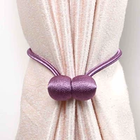 Два фиолетовых фиолетовых переплета