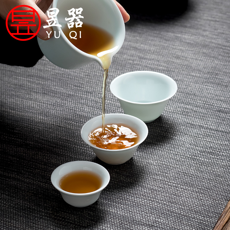 Yu ware jingdezhen travel tea set suit portable package a pot of two or three cups of tourism is suing the car crack cup