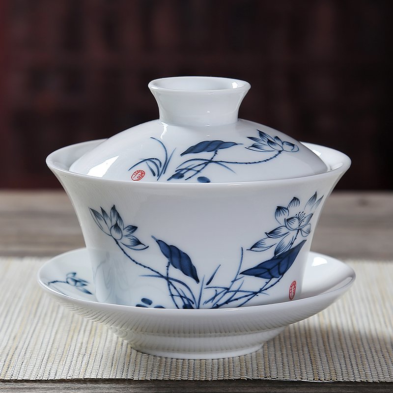 Jingdezhen blue and white porcelain clay phase tureen large cups kung fu tea set jade porcelain three cup of the big bowl of household