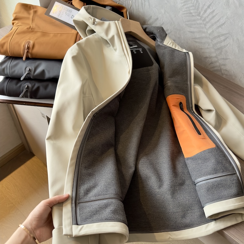 The King of Soft Shells! Fully Taped Seams + Composite Warm Fleece, Thousand-Yuan Quality Spring and Autumn Men's and Women's Softshell Jackets