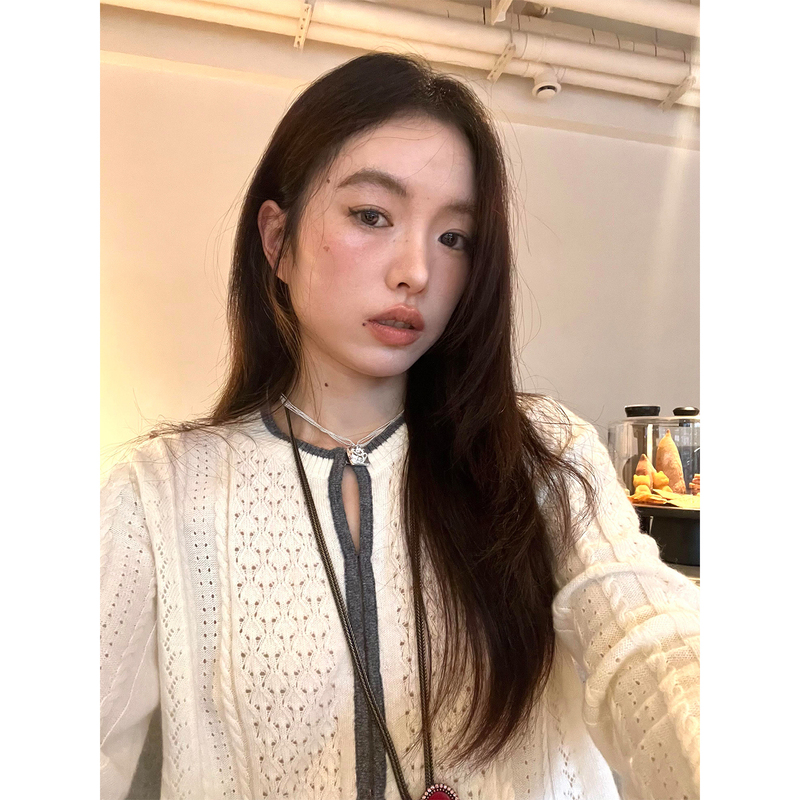 Turn Right/Chen Daxi Visual Paper Doll Hollow Out Color-Block Cable Knit Sweater for Women, Autumn Loose Slimming Cardigan