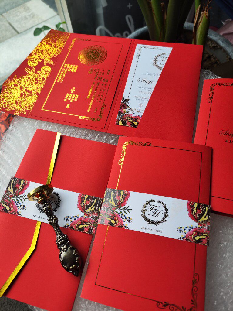 Wedding custom Chinese red hot stamping three folds old red crown invitation invitation letter high-end customization