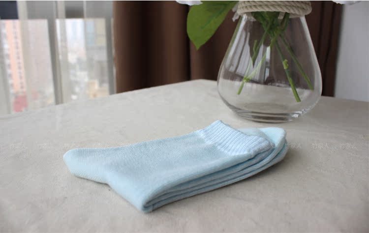Tre gia đình sợi tre tất nữ mùa thu và mùa đông dày sợi tre vớ khử mùi phụ nữ kháng khuẩn 7 màu vớ dài