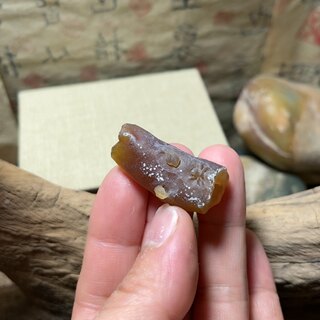 来料加工阿拉善糖心玛瑙戈壁料来料加工特色小配饰枯木逢春