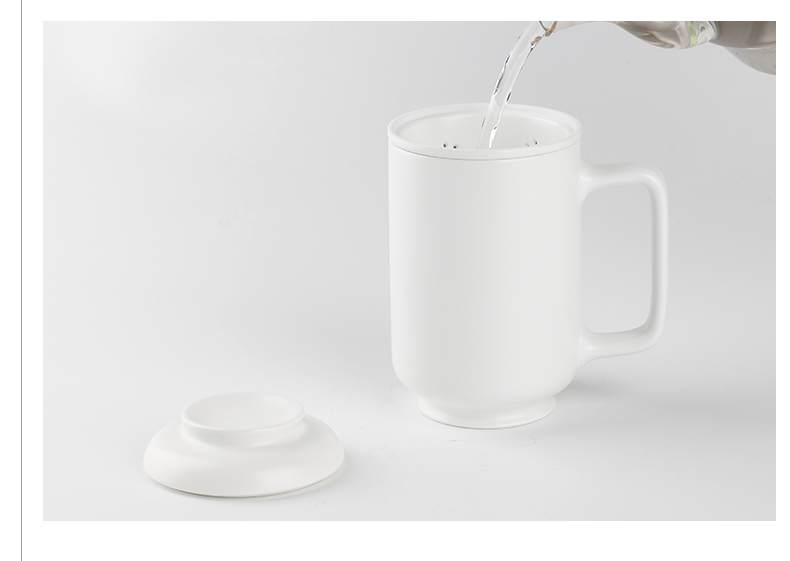 White porcelain cup with filtration separation jingdezhen ceramic keller office tea tea cup can be customized